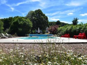 Maisons de vacances Pleasant holiday home in Chaumard with private pool : photos des chambres