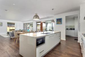 Luxury Capel Sound