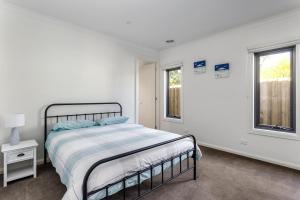 Luxury Capel Sound
