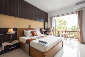 Phòng Có Giường Cỡ King Với Ban Công (King Room with Balcony)