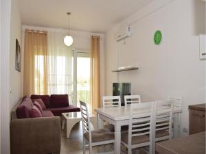 Two-Bedroom Apartment in Durres, Ferienwohnungen - Fushë-Draç