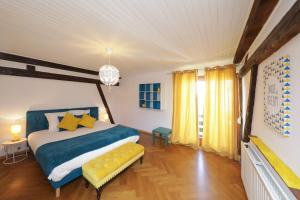 Maisons de vacances Maison centre ville Colmar Jacuzzi Jardin et climatisation : photos des chambres