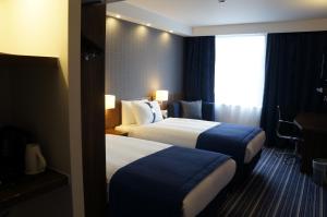 Standard Double or Twin Room room in Holiday Inn Express Earls Court an IHG Hotel