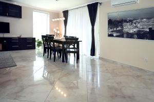 Townhouse on Budapest border