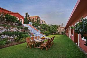 Villa Veneziano Suites & Villa