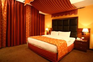One Bedroom Suite with City View room in Markazia Suites