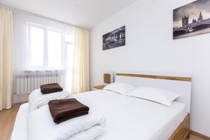 Під Голоском 8