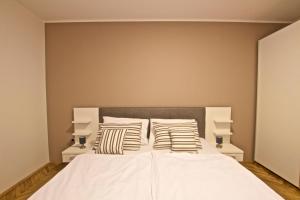 Ninas home LandSea