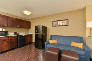 Comfort Suites Minot South