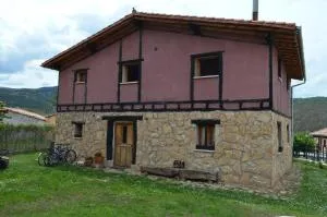 La Casa de Enmedio - Fresneda de la Sierra Tirón