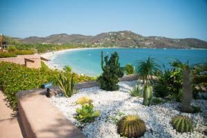 Villa El Ensueño by La Casa Que Canta