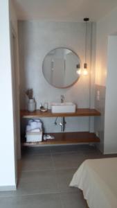 Hotel Ippocampos Studios Milos Greece