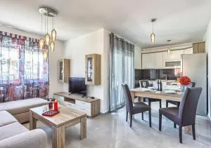 Sweetime Apartment in Podstrana - Strožanac