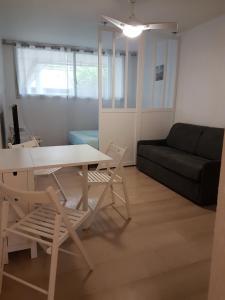 Venus - Climatisé - Marina Baie des Anges