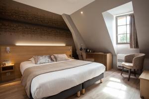 Hotels Hotel La Hoirie : photos des chambres