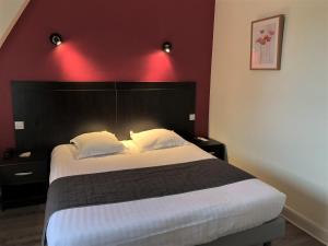 Hotels Hotel La Hoirie : photos des chambres
