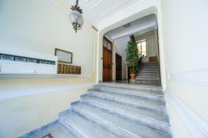 Divina Costa Salerno