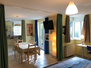 Wonderful Renovated Apartment With Great Location