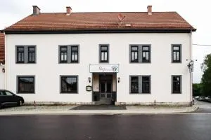 Landgasthaus Queen Victoria - Branchewinda