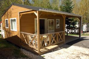 Campings Camping La Ferme de Castellane : photos des chambres