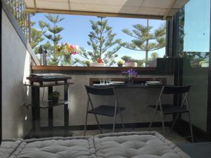 Mansarda luminosa in centro sul mare - Attic by sea