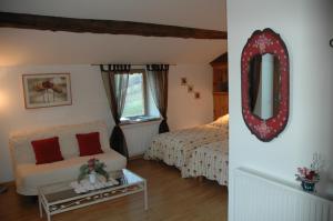 B&B / Chambres d'hotes Chambres d'hotes La Hulotte 69 : photos des chambres