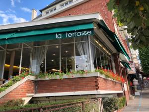 Hotels Logis Terrasse Hotel : photos des chambres