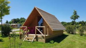 Villages vacances Camping Aquarev : Chalet