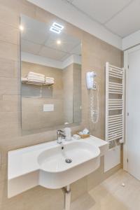 Apartaments Suites Ambassador