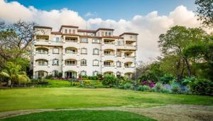 Rio Dulce Ocean View Penthouse V-16