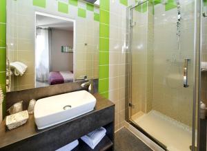 Hotels Hotel Concorde - Rodez Centre Ville : photos des chambres