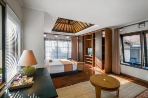 Hartaning House by Pramana Villas