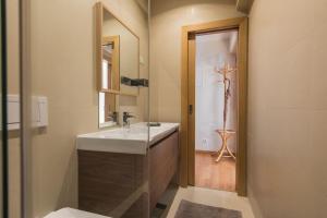 2 Bedroom Belem Wonder by LovelyStay