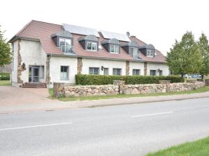 Beautiful Apartment in Pepelow near Sea