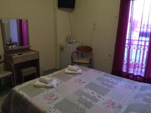 Platanos Rooms Leros Greece