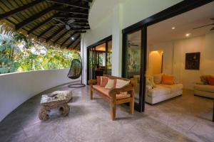 Makara Mono Suite 2nd Floor