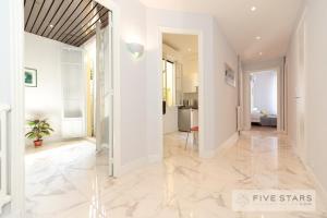 Suite Gioia five stars holiday house - 3-gwiazdkowe hotele w mieście Nicea