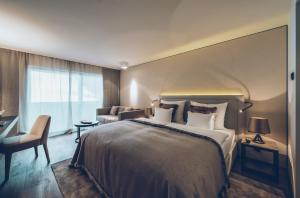 Superior Double Room with Balcony room in Elizabeth Arthotel