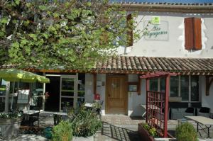 Hotels Logis Hotel Les Voyageurs : Chambre Lits Jumeaux Standard