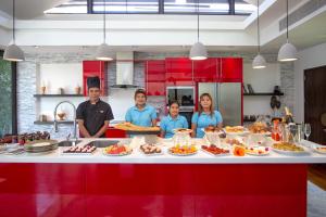 Beachfront Villa Baan Paradise