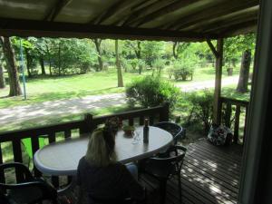 Campings Camping Le Ventadour : photos des chambres