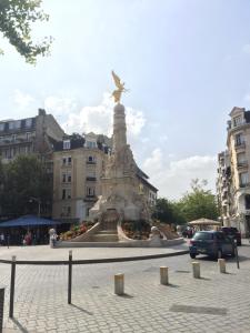 Hotels Hotel des Arcades : photos des chambres