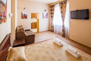 Apartment on Lesya Kurbasa 7