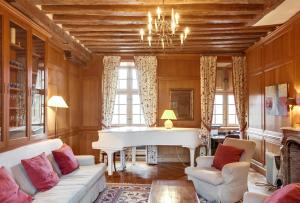 Hotels Chateau de la Cour Senlisse : photos des chambres
