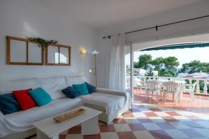 Villa Alondra B6 by BookMenorcaVillas