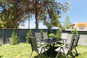 Nisos Villa, Pool & Heated SpaWhirlpool, Walking to Beach, By ThinkVilla