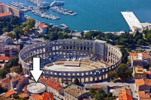 Apartment Next To Amphitheatre