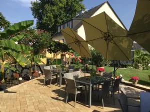 Bed and Breakfast - Rheingauer Hof - شتادئِكِن إِلسهايْم