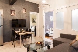 Vitosha Blvd 2BR LUX APART