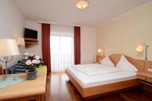 Small Double Room room in Alpengasthof Filzstein